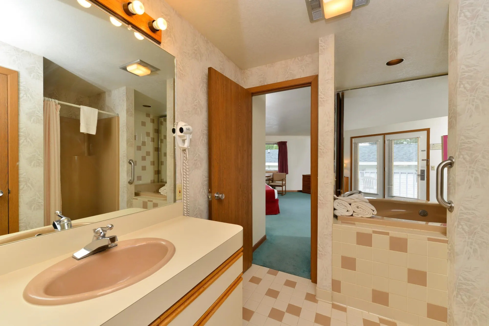 Travelodge by Wyndham Mackinaw City