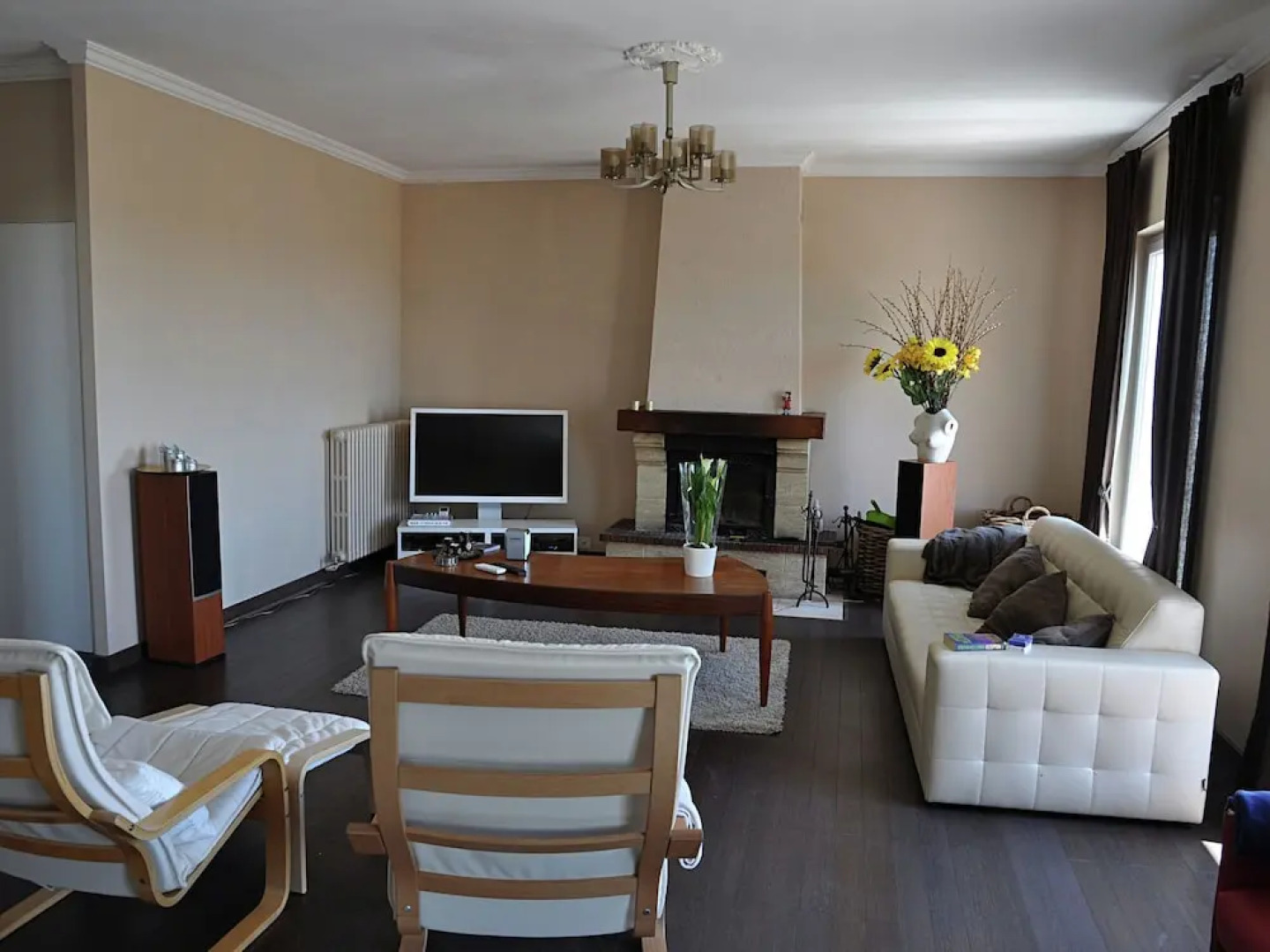 Villa With Heated Swimming Pool and Spectacular View in Diverse Surroundings