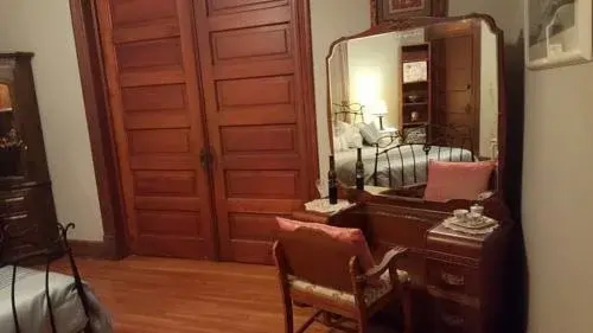 Springfield Arts Bed and Breakfast