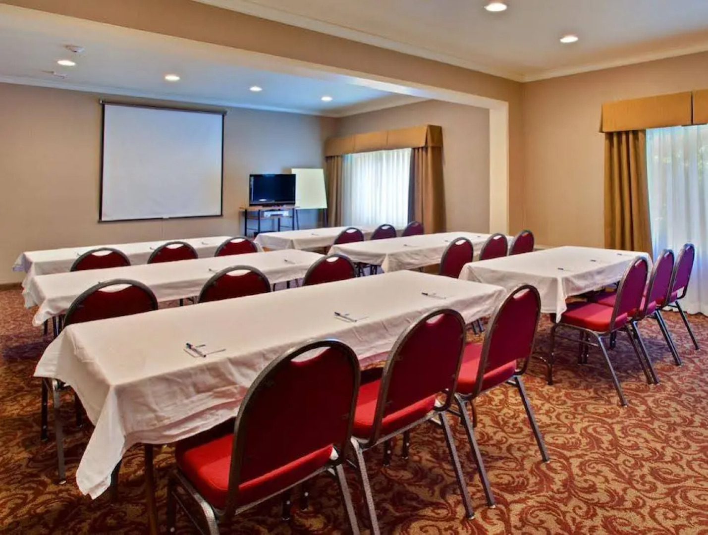 Holiday Inn Express Encinitas Cardiff Beach Area