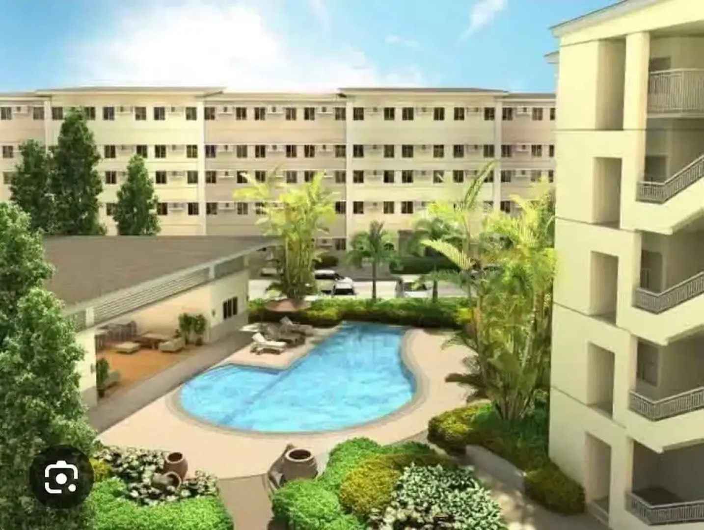 Poolside Apartment - Sleeps 4, Ac & Hot Shower