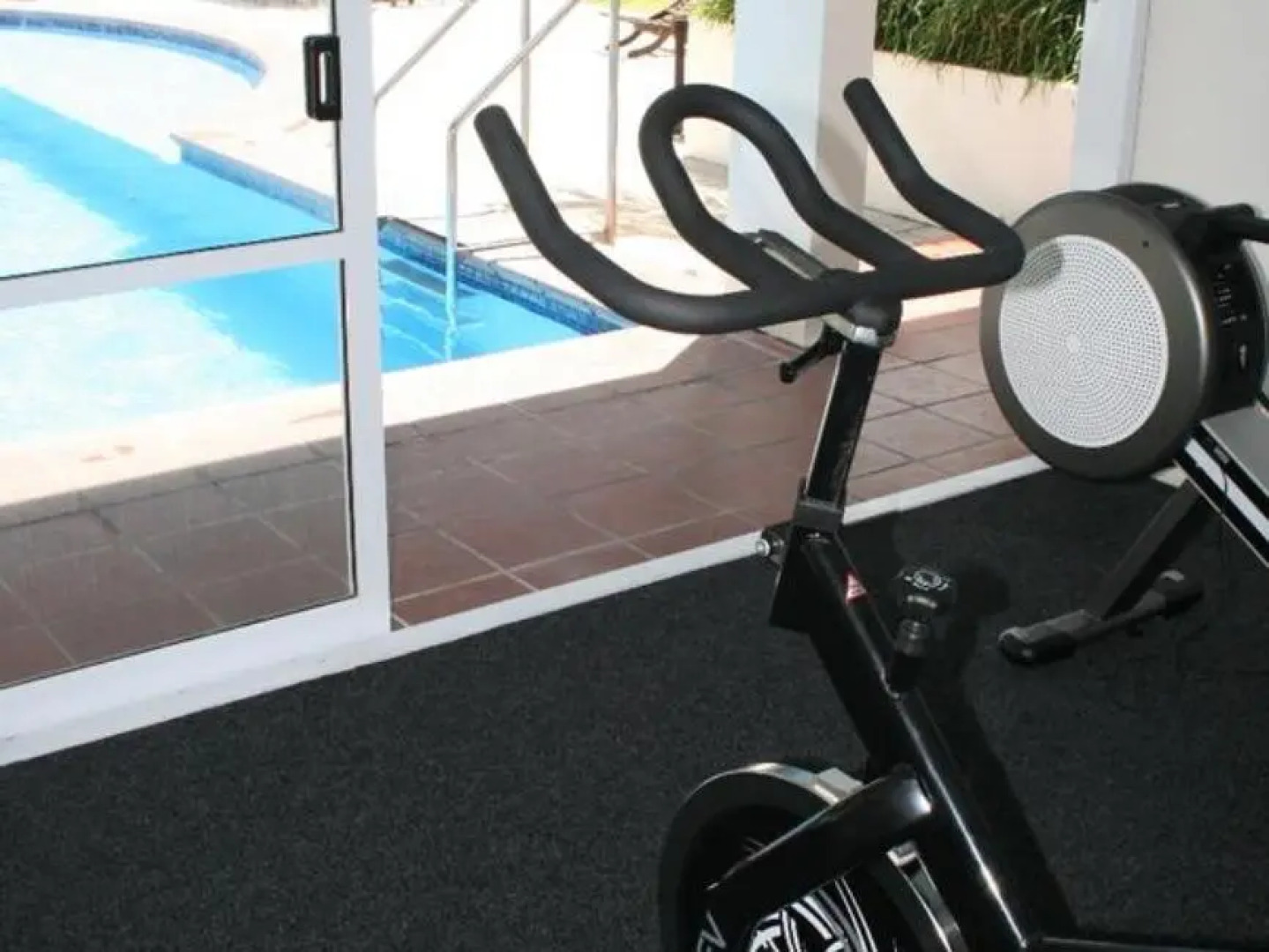 Capri on Pilot Bay Apartment