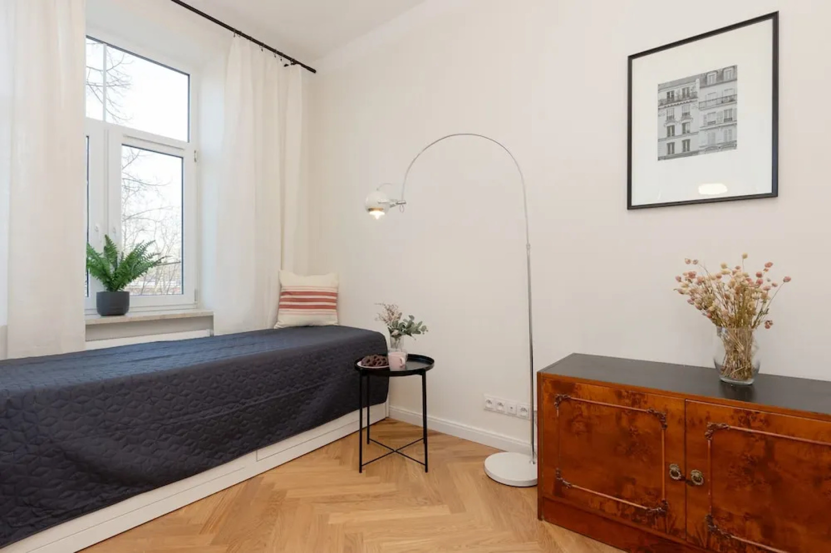 Atmospheric Apartment by Renters