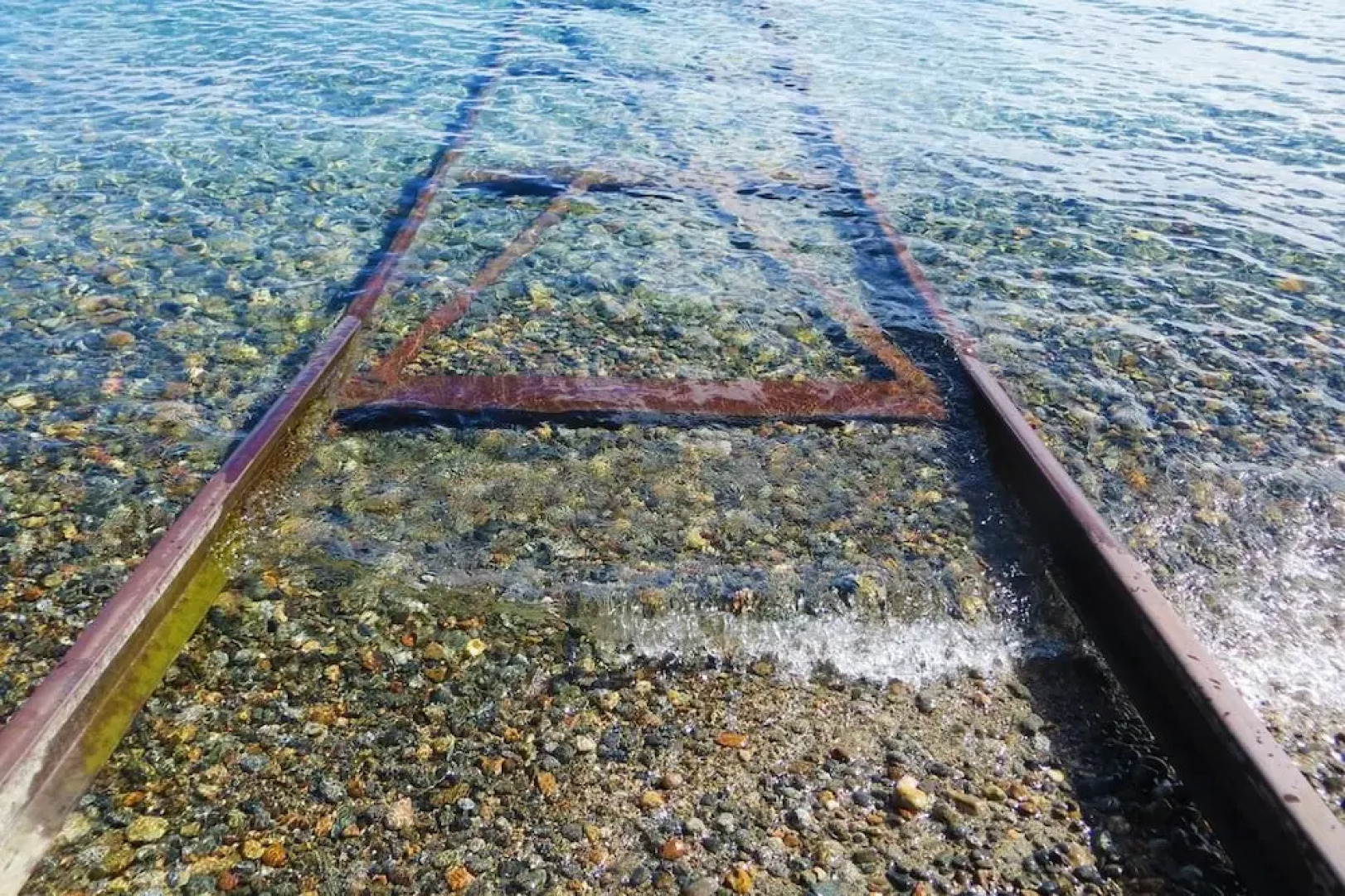 The River Rock Lodge Home 4 Bedrooms 3 Bathrooms Home