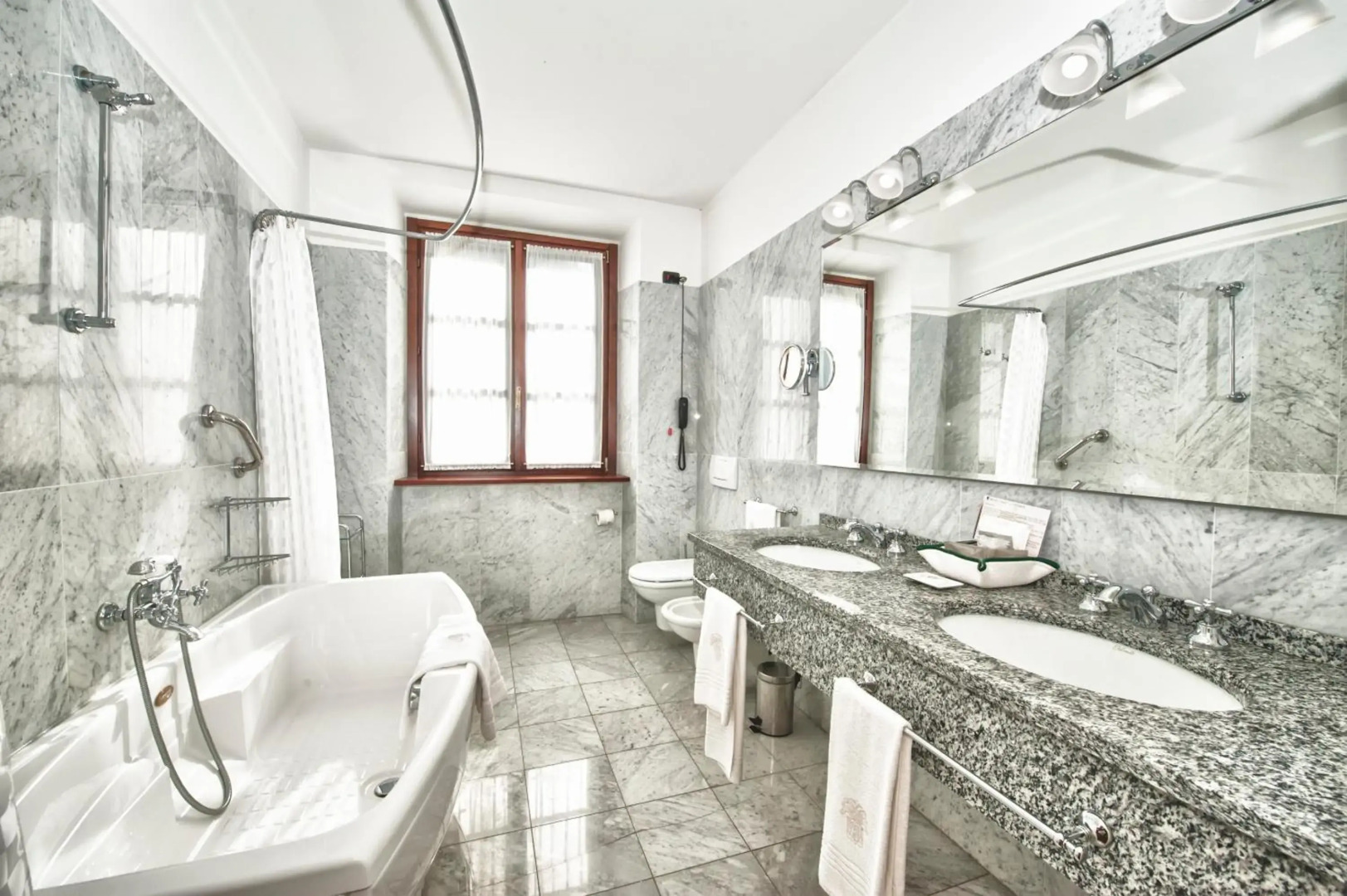 Relais Casali della Cisterna