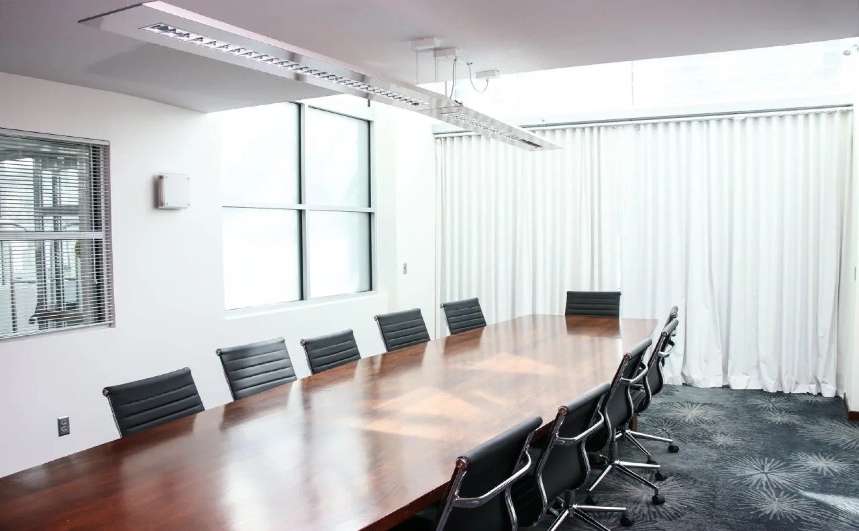 Delta Hotels by Marriott Milwaukee Northwest