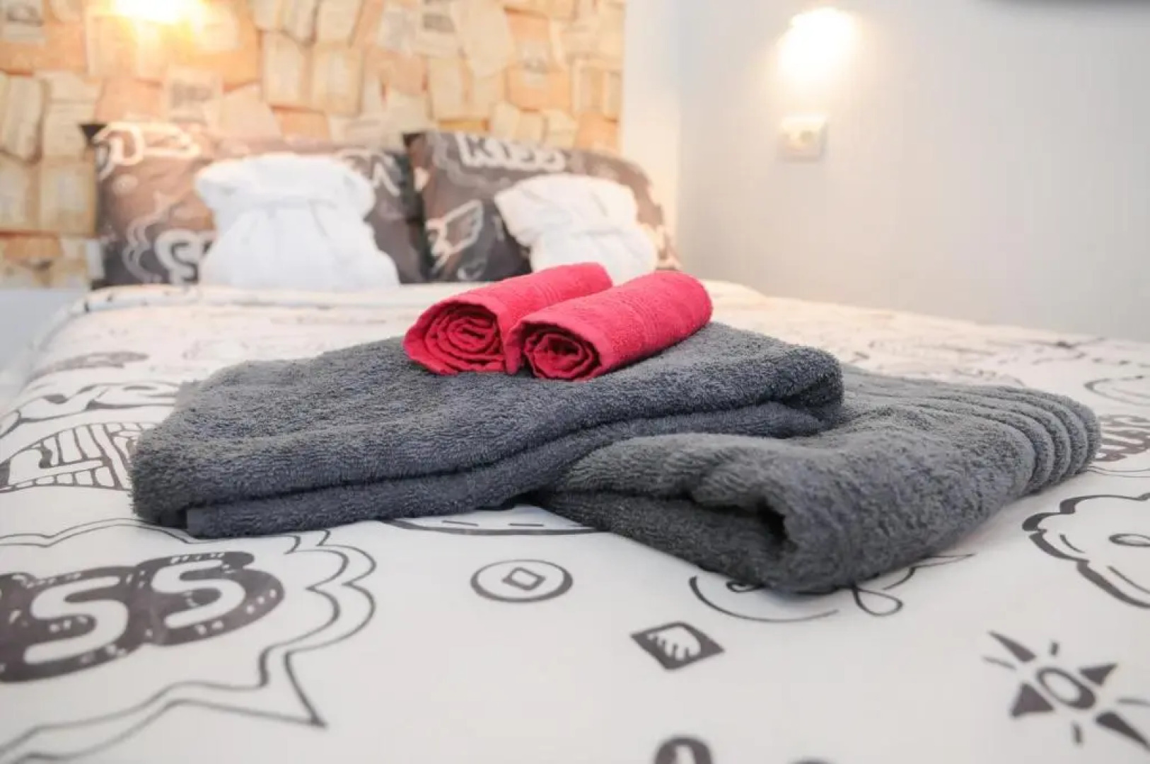 Ahuzat Shaul - Studio