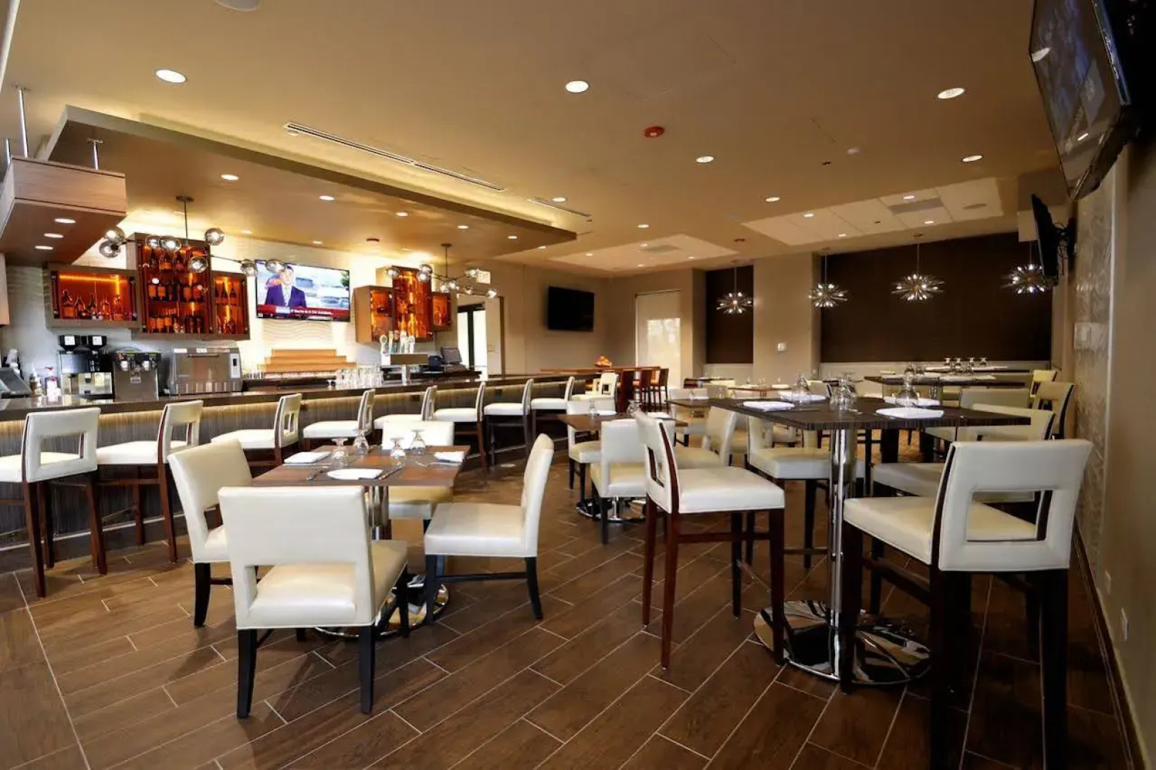 Renaissance Chicago Glenview Suites Hotel