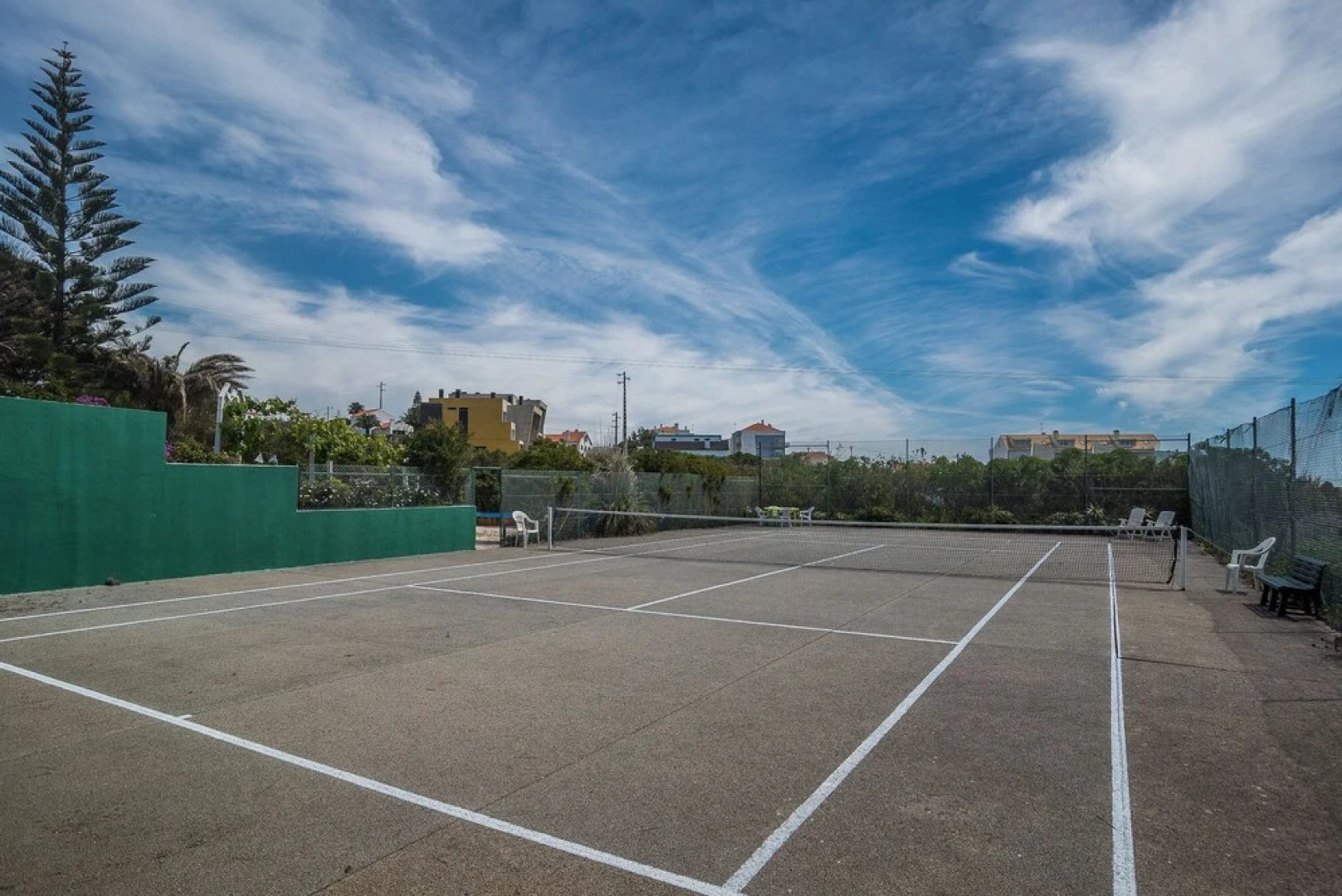 Ericeira Villa Surf Camp Hostel