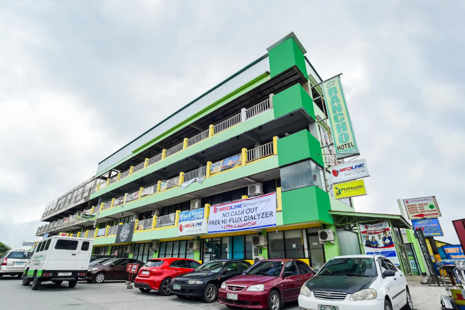 OYO 473 Ranchotel Drive-in (Vaccinated Staff)