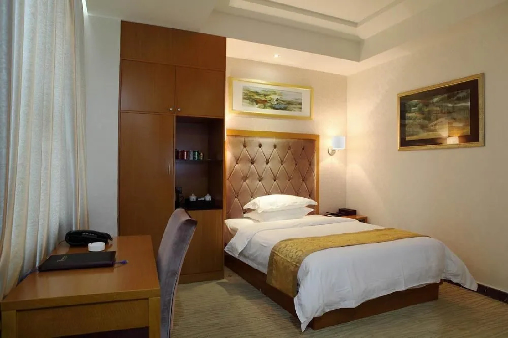 Jindun International Holidy Hotel