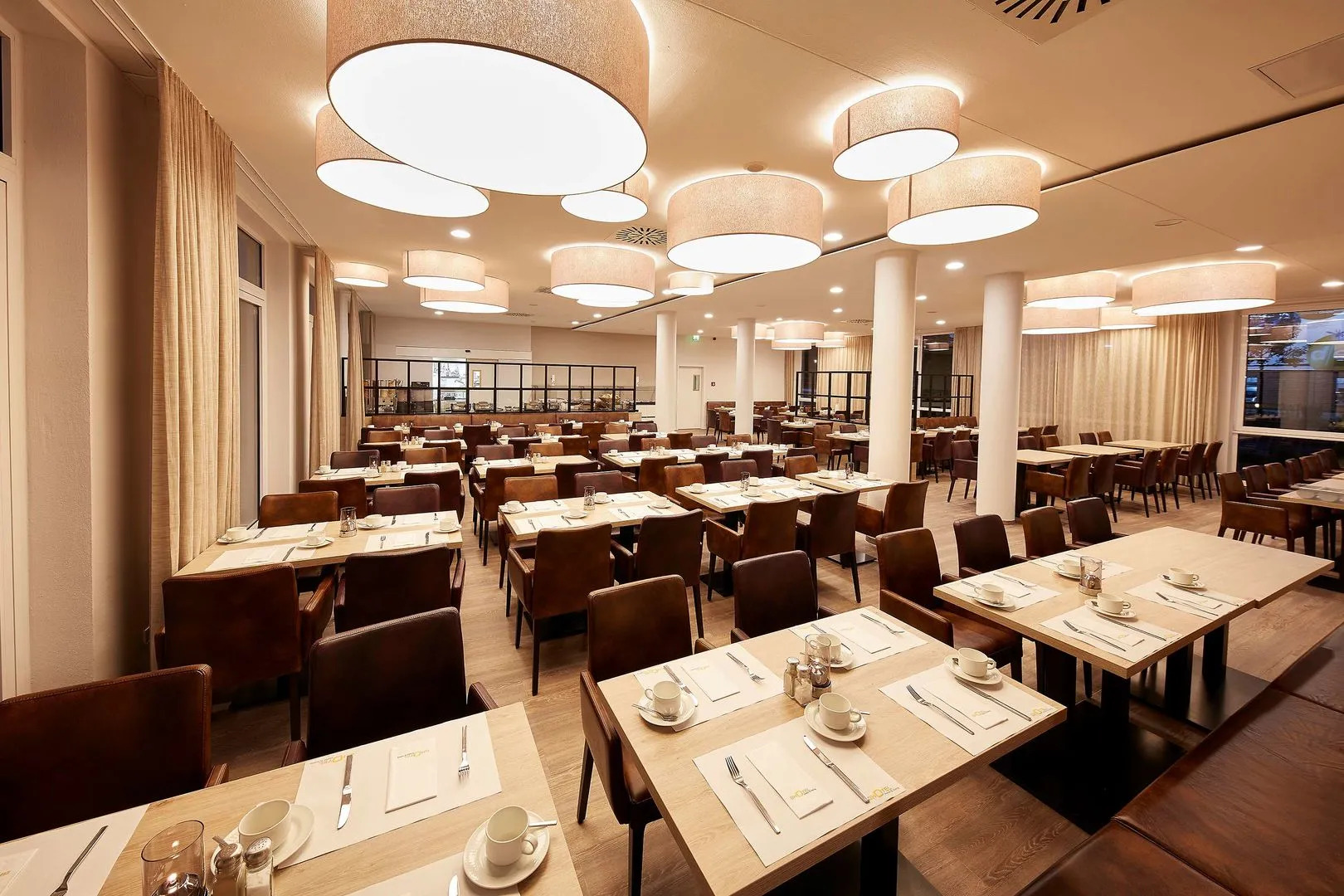 Отель Four Points Flex by Sheraton Goettingen