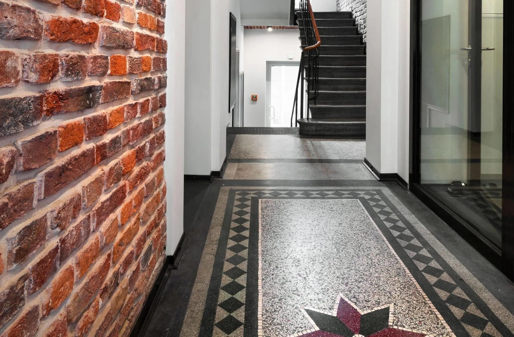 Well Well Aparthotel