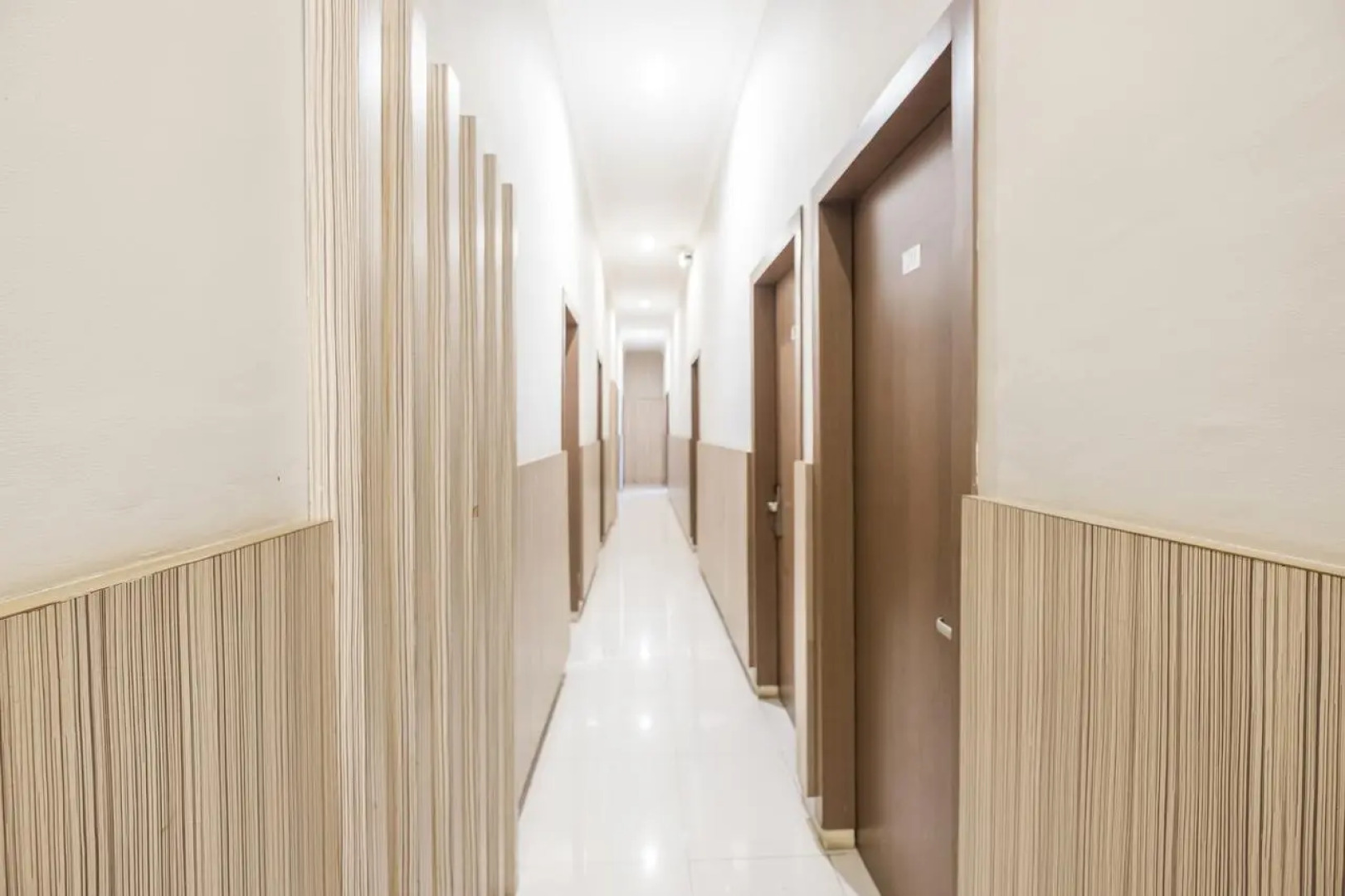 OYO 317 New Legend Hotel