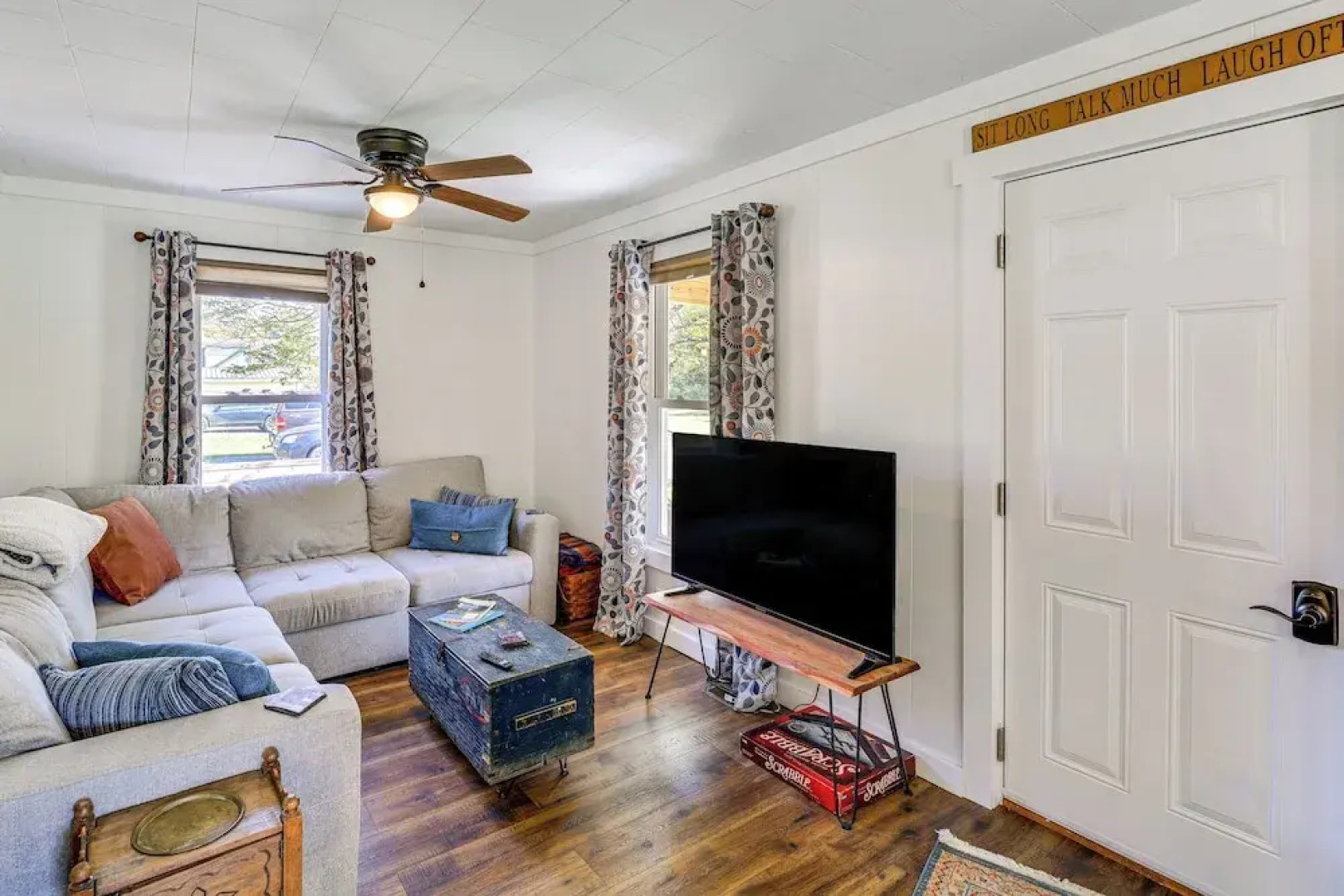 Walk to River & Trails: Cozy Damascus Cottage!