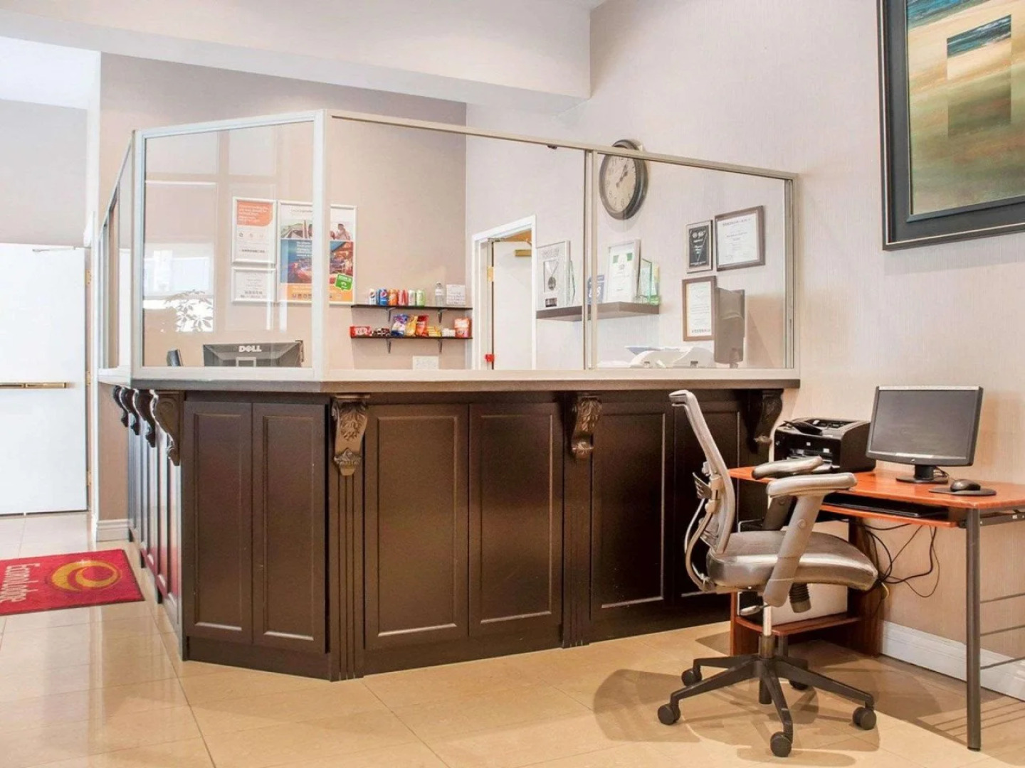 Woodstock Inn and Suites