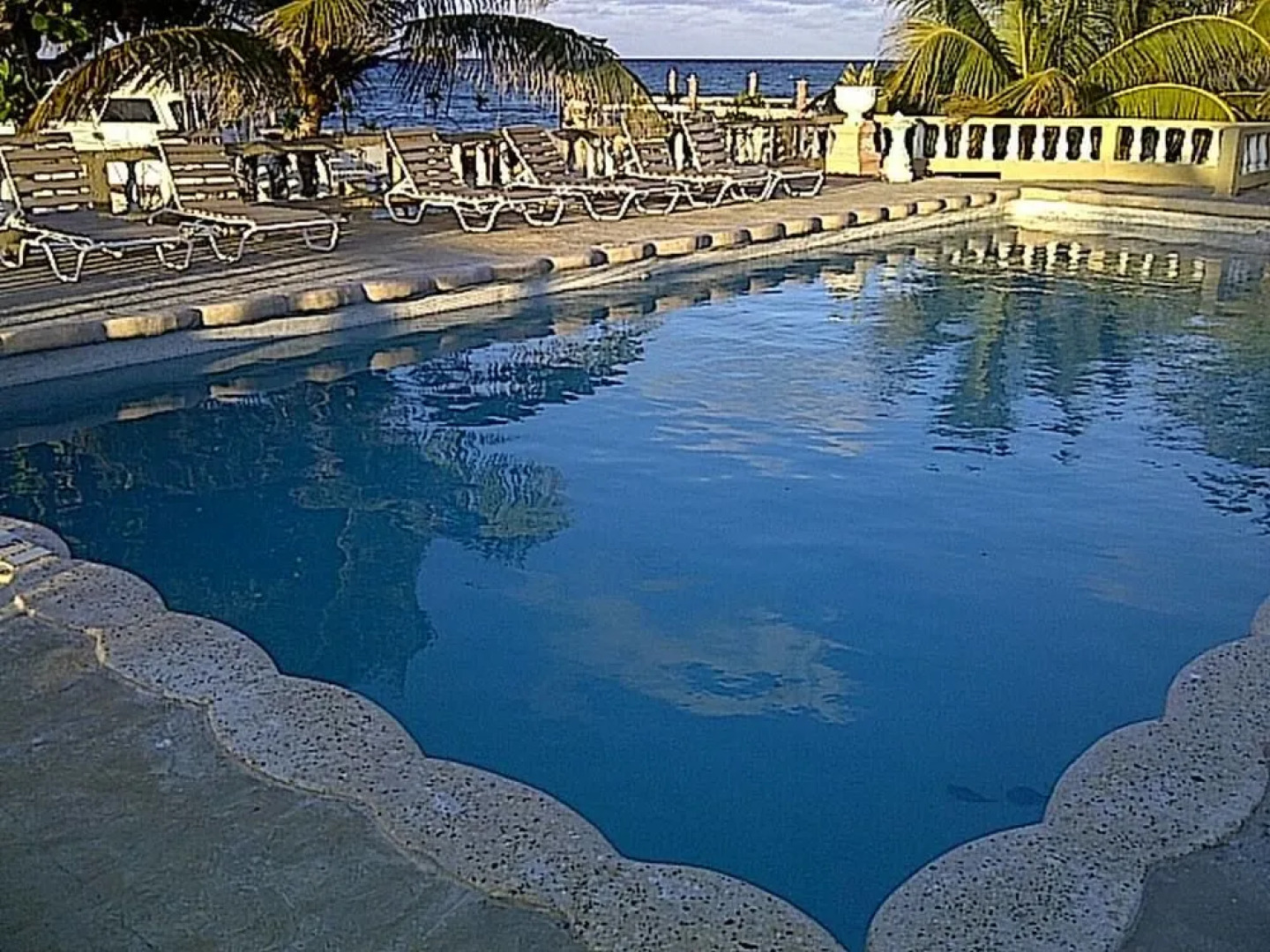 Cariblue Hotel & Scuba Resort