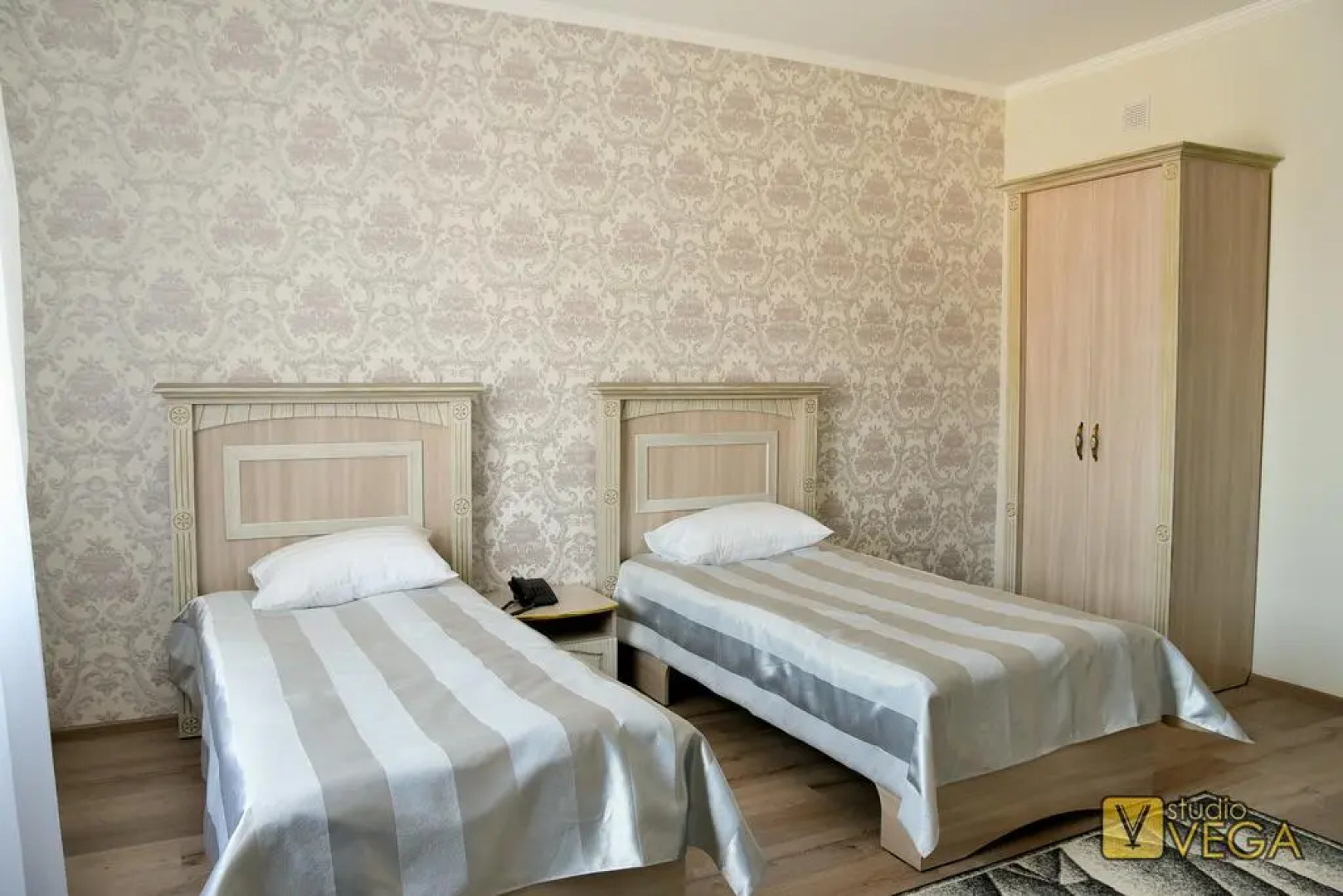 Достык Люкс