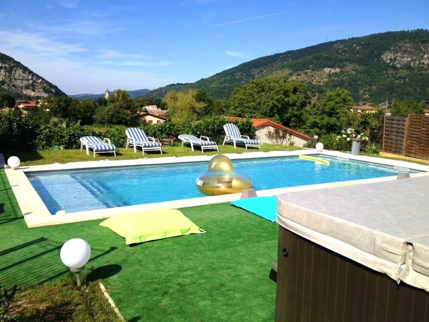 Villa With 4 Bedrooms in Foix, With Wonderful Mountain View, Private P