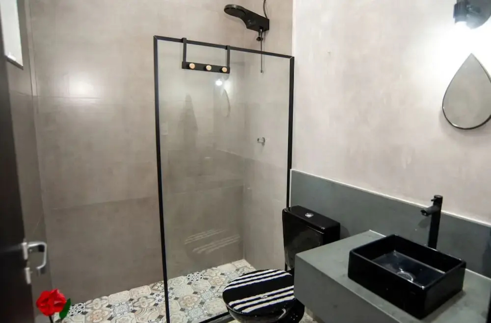 Casa pet Friendly c Piscina Churrasqueira e Wi-fi