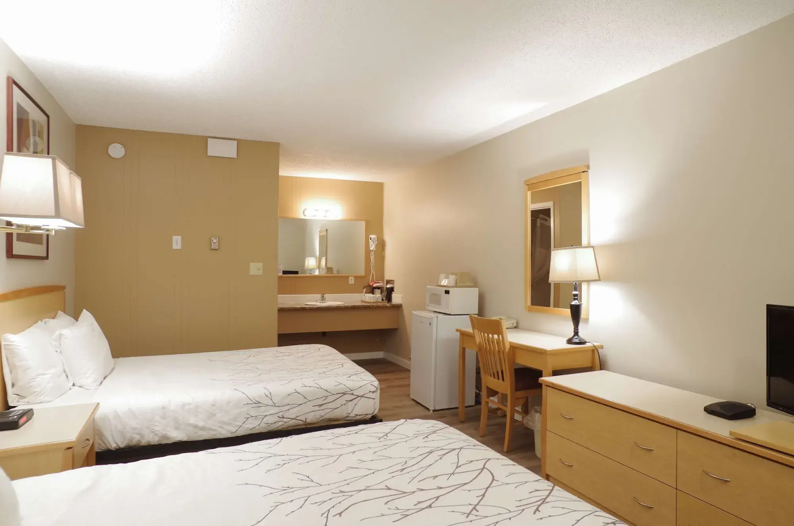 Canadas Best Value Inn and Suites Fernie