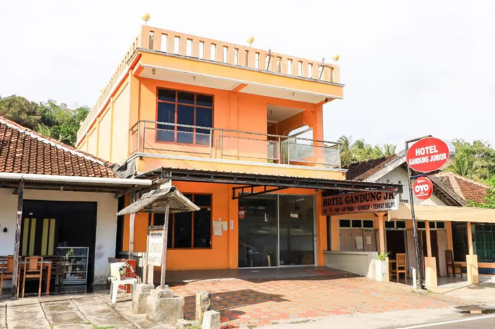 OYO 90034 Hotel Gandung Yunior