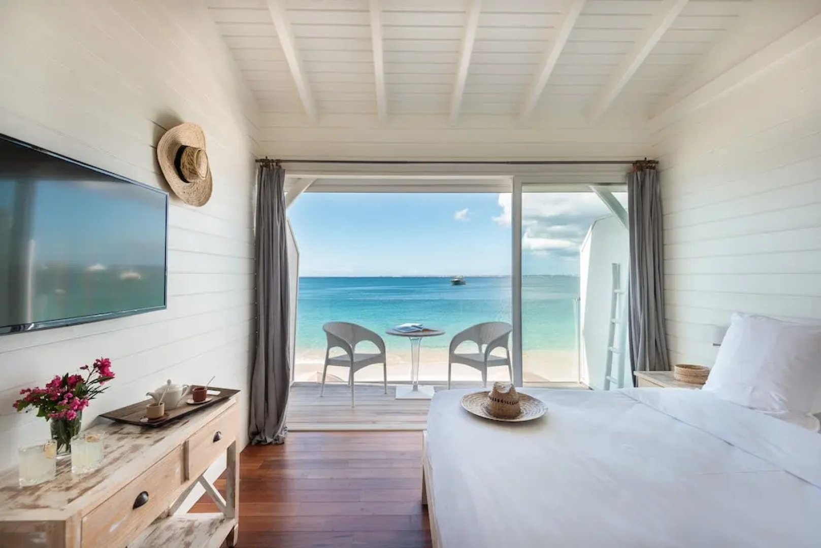 Le Temps des Cerises Hotel Beach
