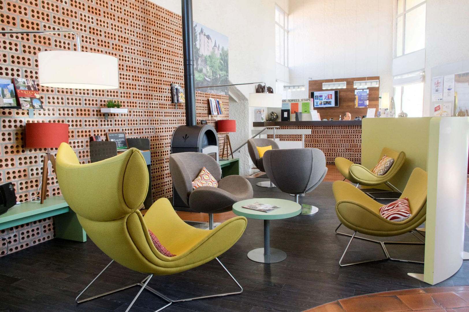 Kyriad Angoulême Nord Champniers - Hôtel & Résidence