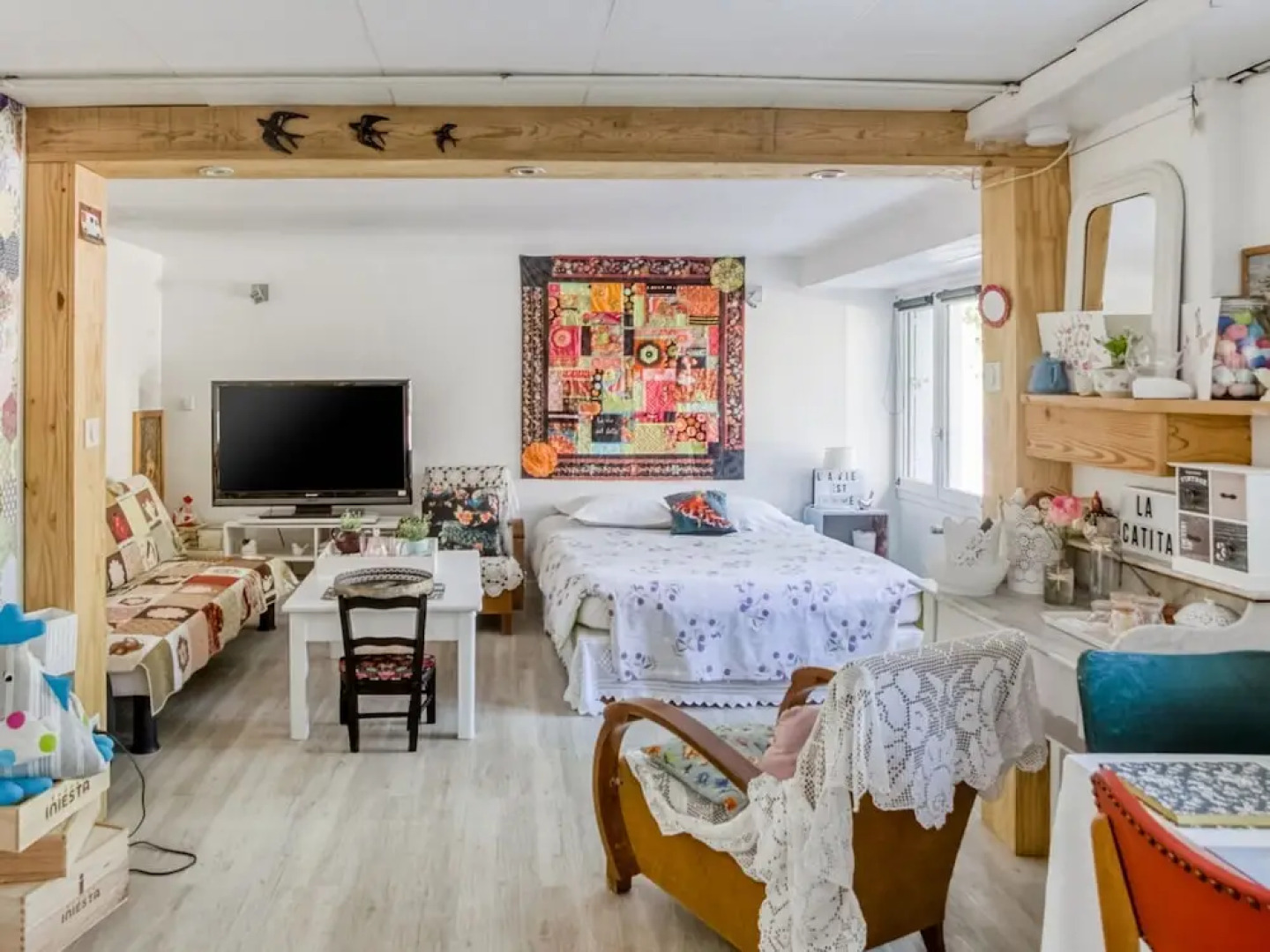 Comfortable Holiday Home in Roanne With Swimming Pool