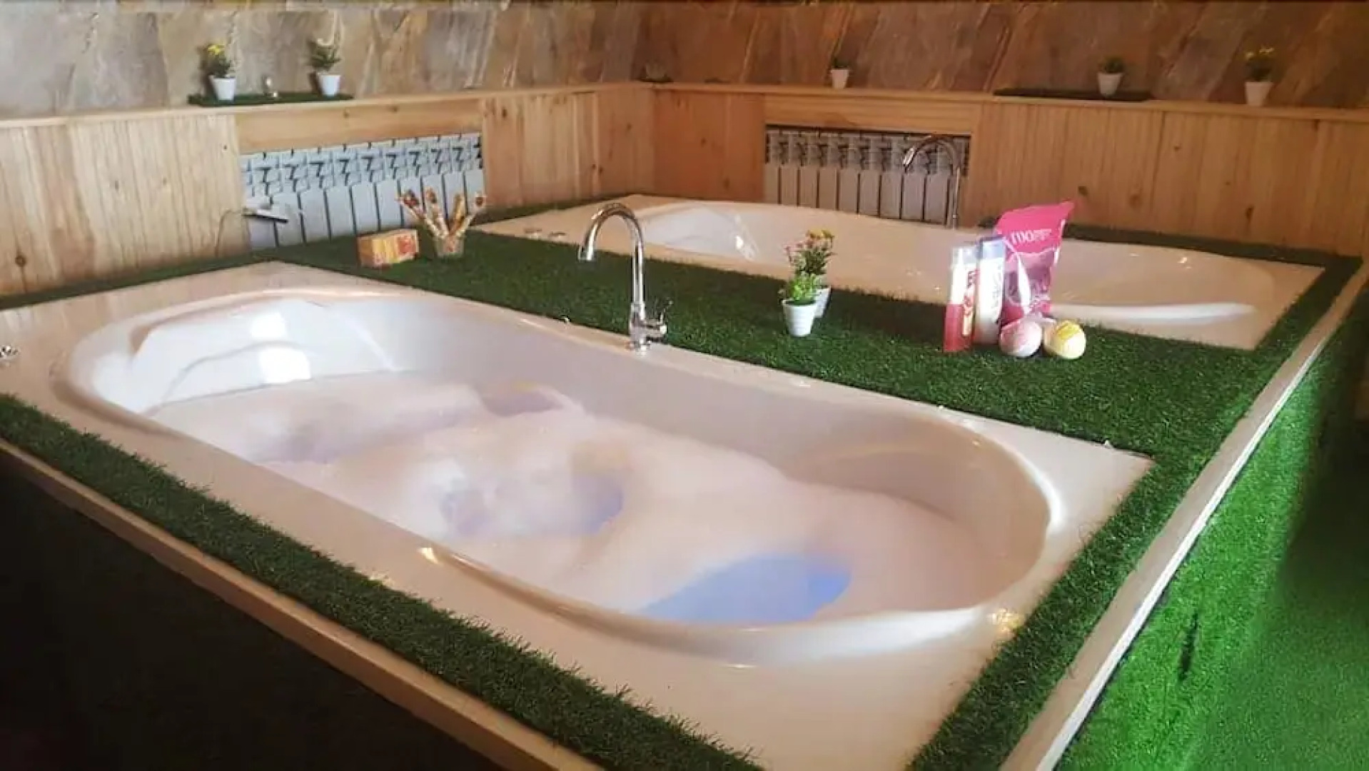 Family Tour Guest House