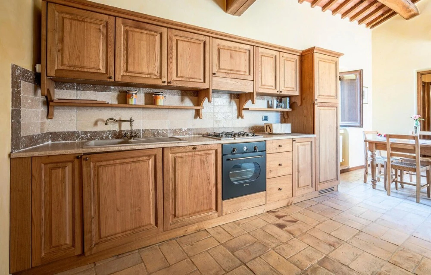 Nice Home in Camerino With Outdoor Swimming Pool, Wifi and 2 Bedrooms