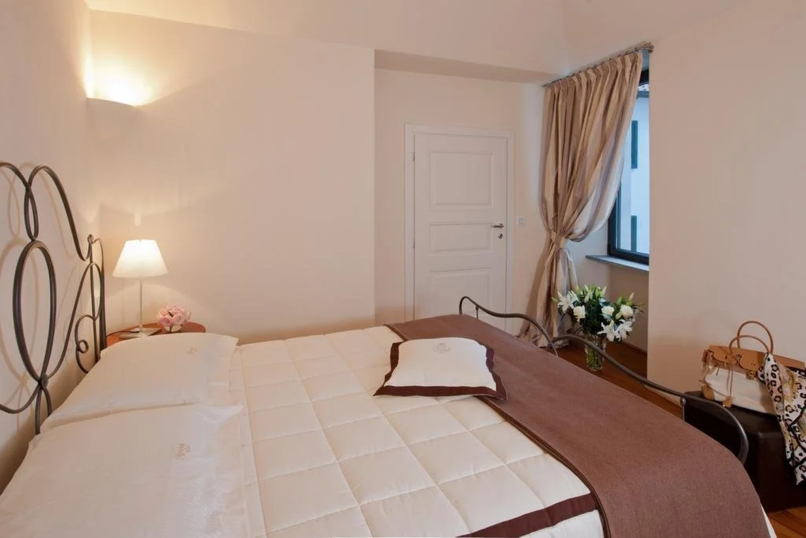 Quisigusta Miraval Suites B&B