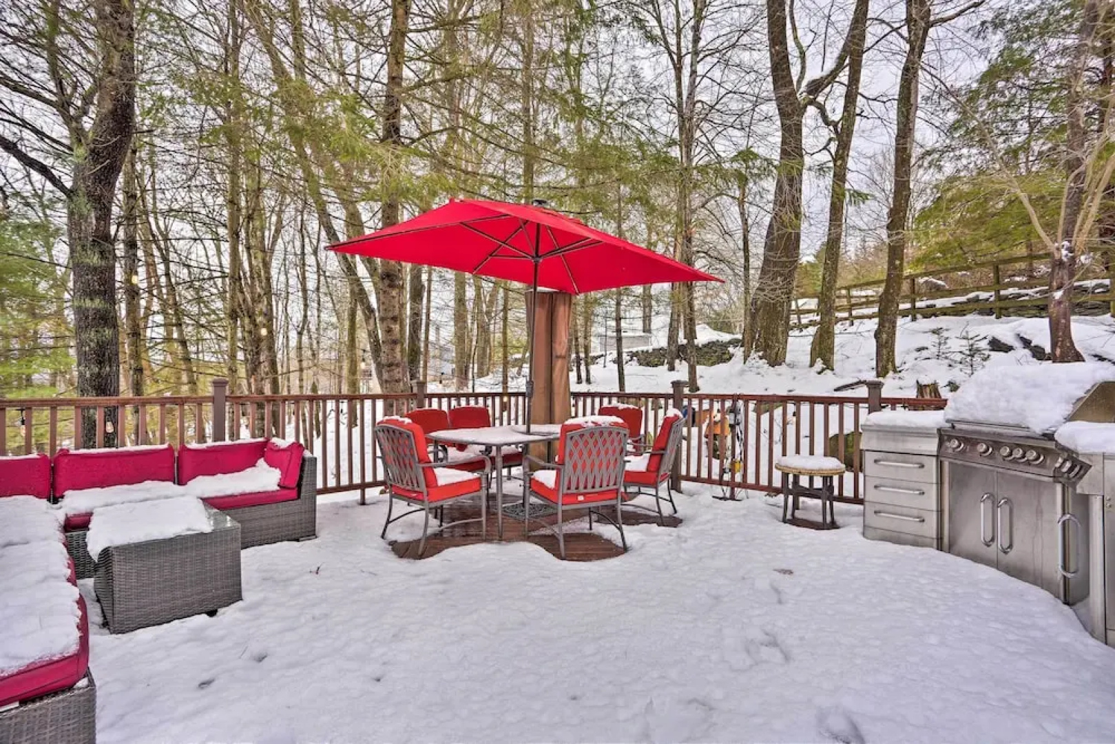1 Mi to Lake Wallenpaupack: Spacious Poconos Villa