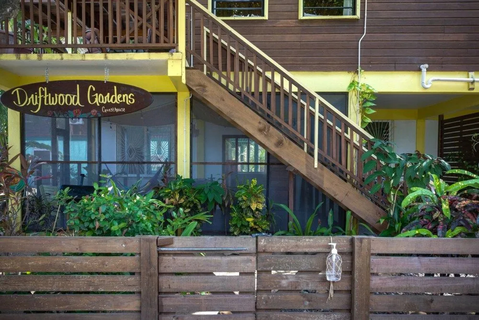 Driftwood Gardens Guesthouse