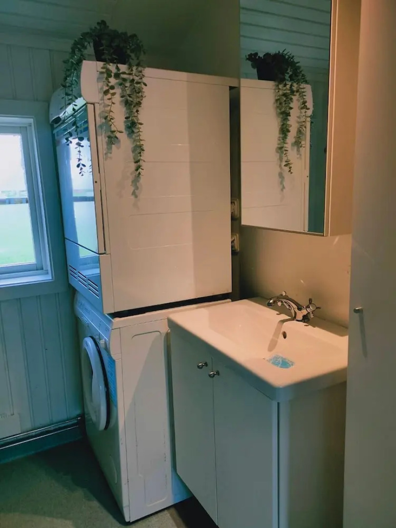 Charming 2-bed House at the Lake Close Gustavsfors