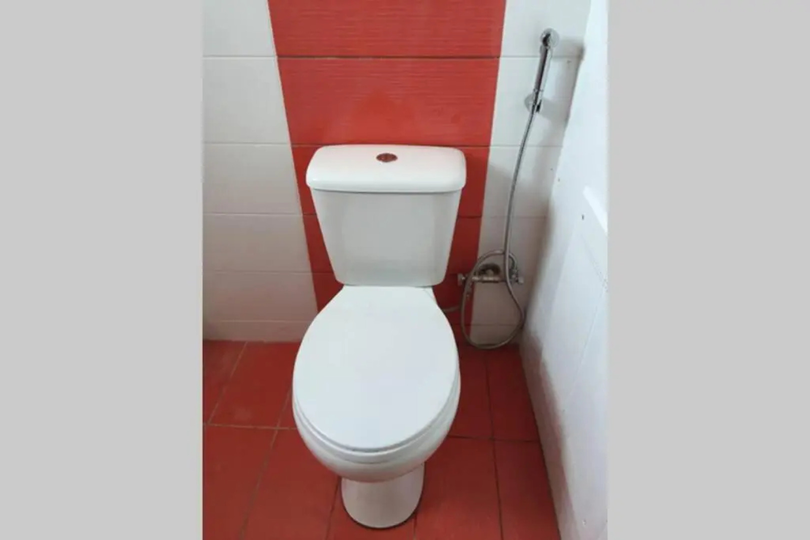 ΑΝΑΚΑΙΝΙΣΜΕΝΗ ΜΟΝΟΚΑΤΟΙΚΙΑ 125 τμ ΣΤΟ ΚΕΝΤΡΟ ΜΕ ΚΗΠΟ