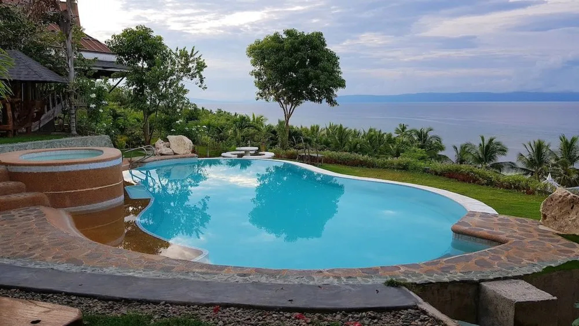 Cangdoki Resort and DIve Camp