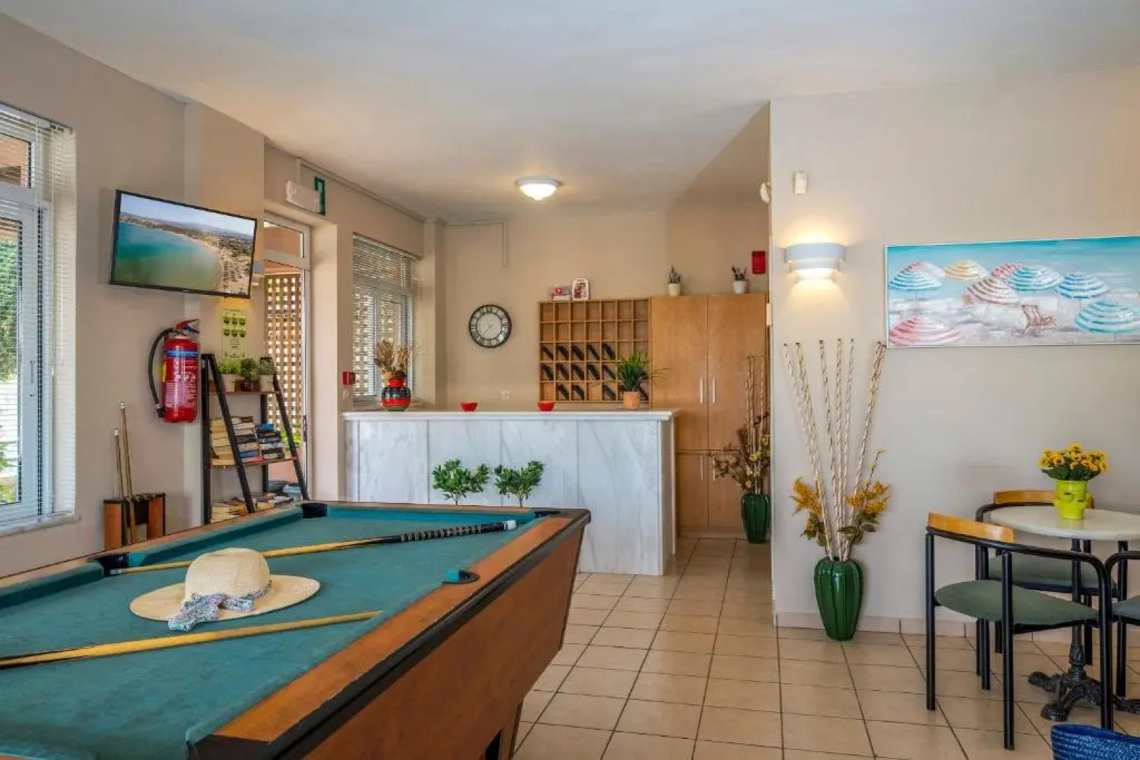 Theos Holidays Apartments