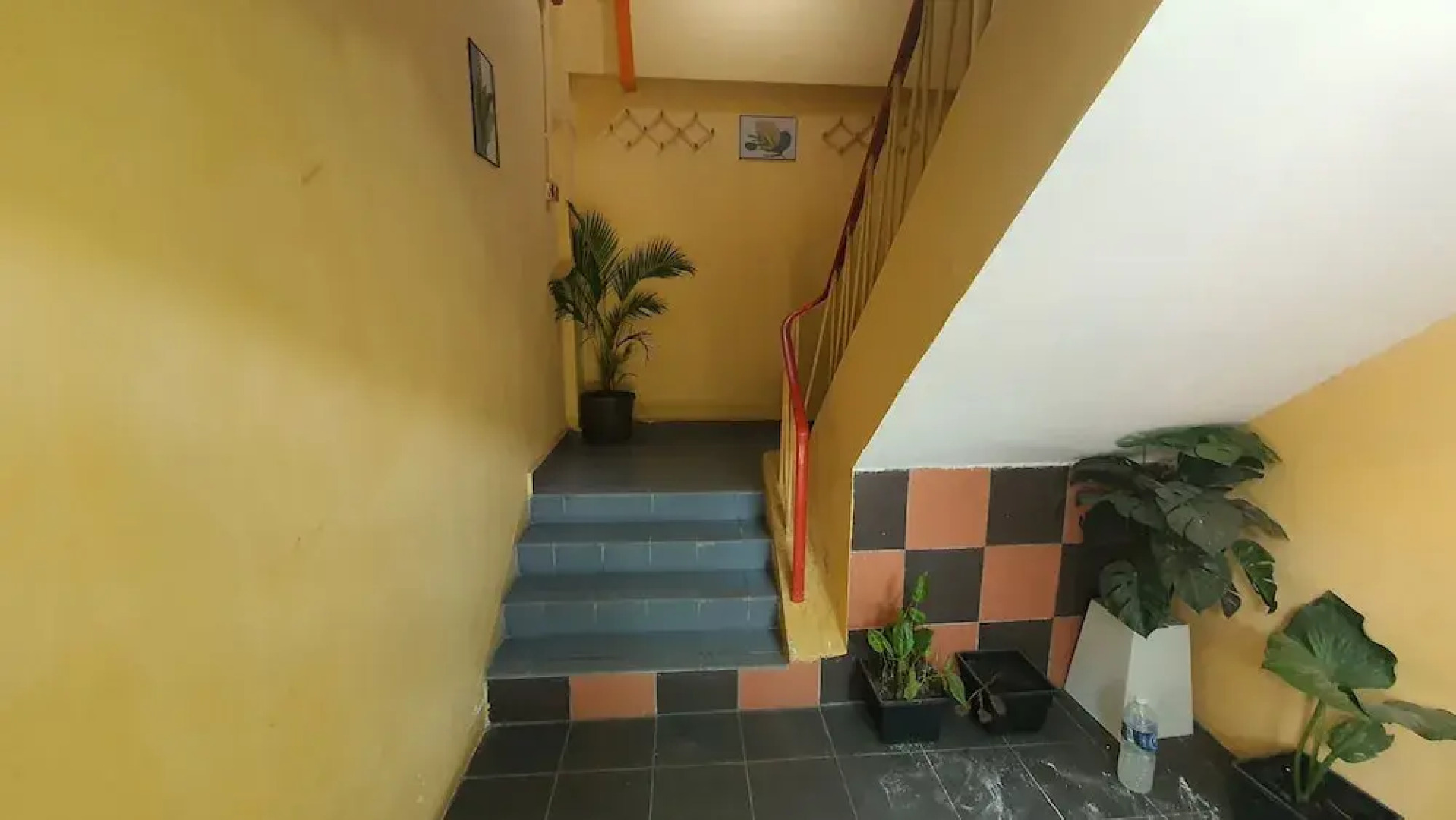 OYO 90798 Two Two Inn