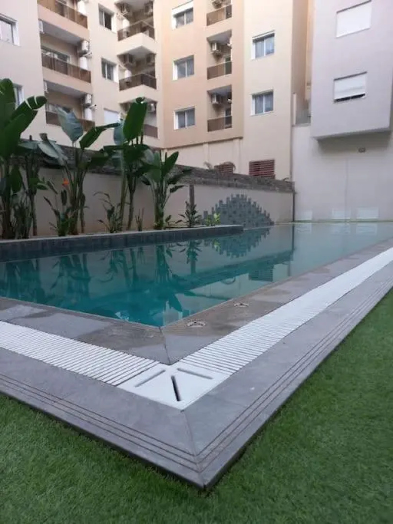 Magnifique appartement avec terrasse et piscine