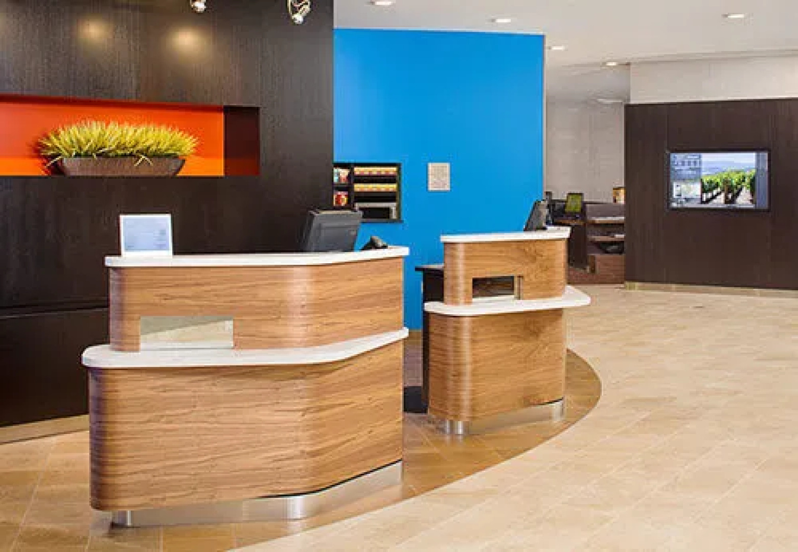 Courtyard Vallejo Napa Valley