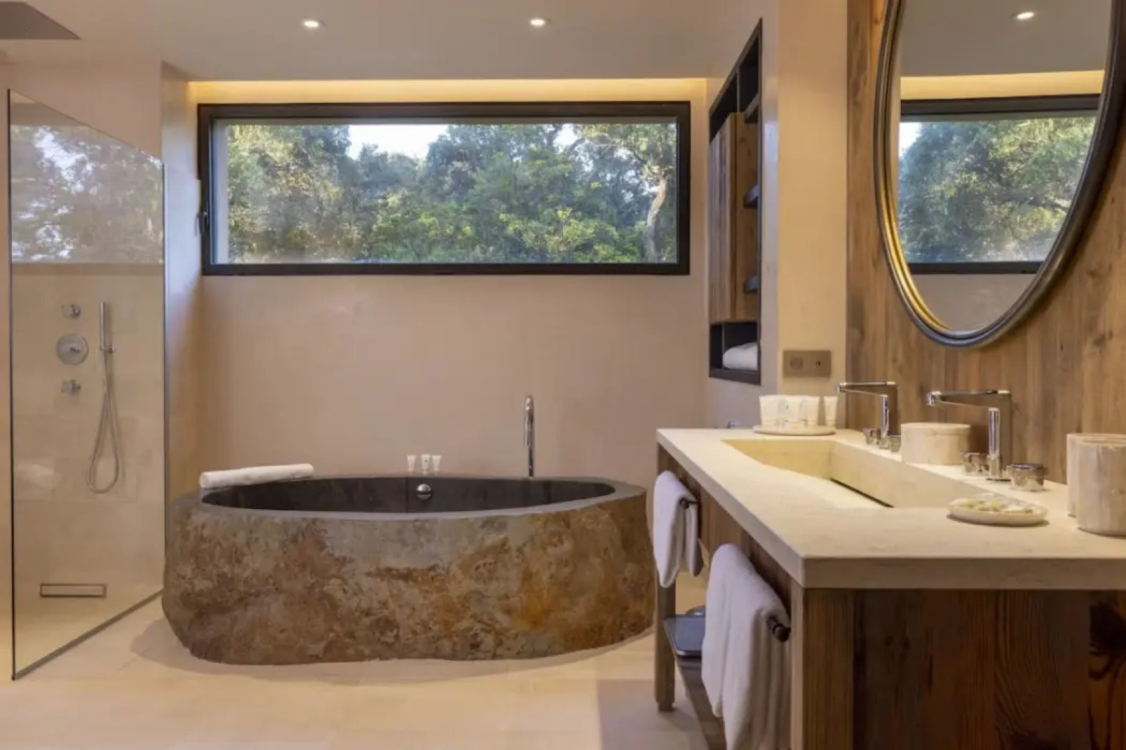 Les Regalia Hotel & SPA