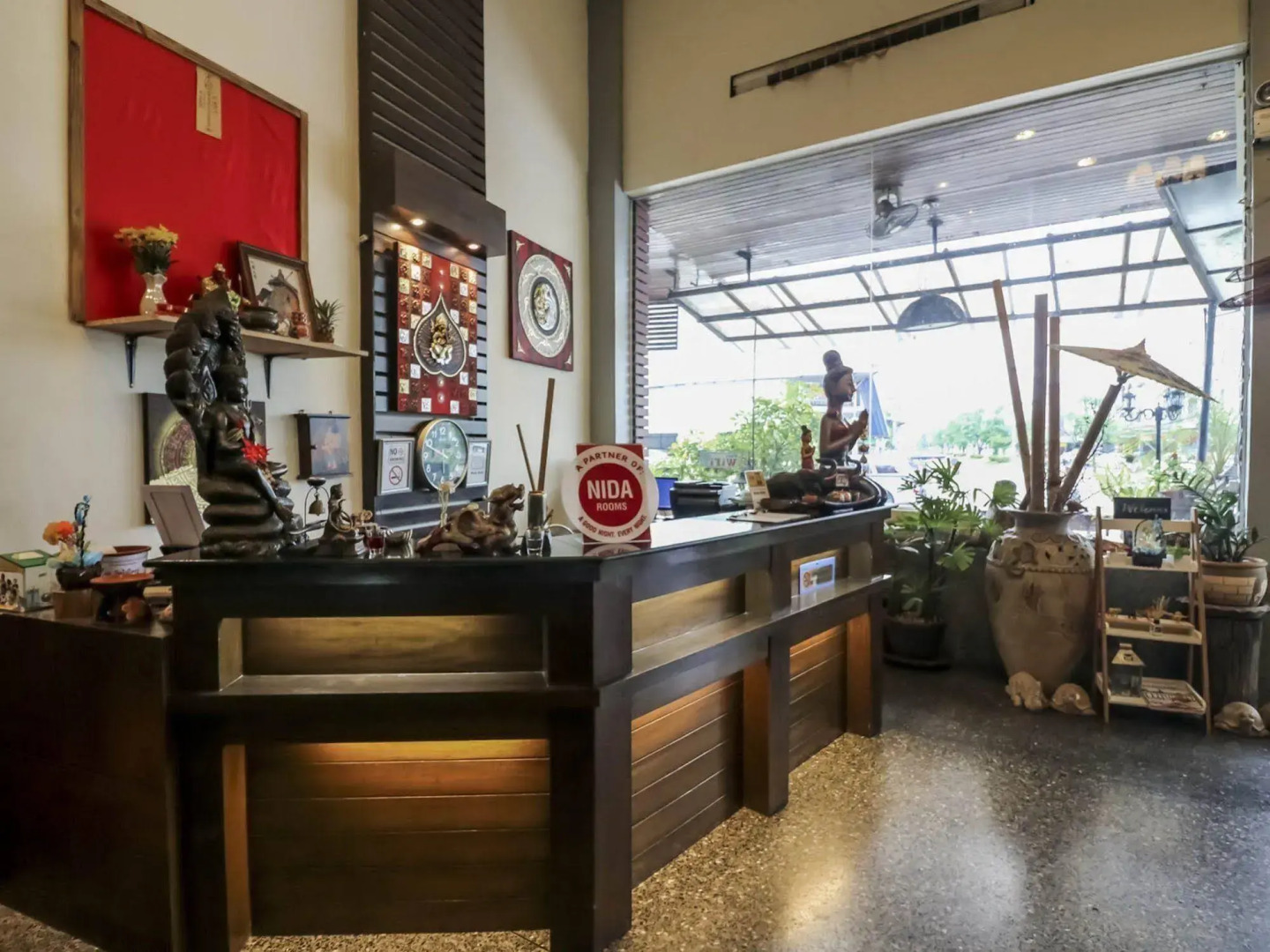 Nida Rooms Lavendar Moon Old Phuket