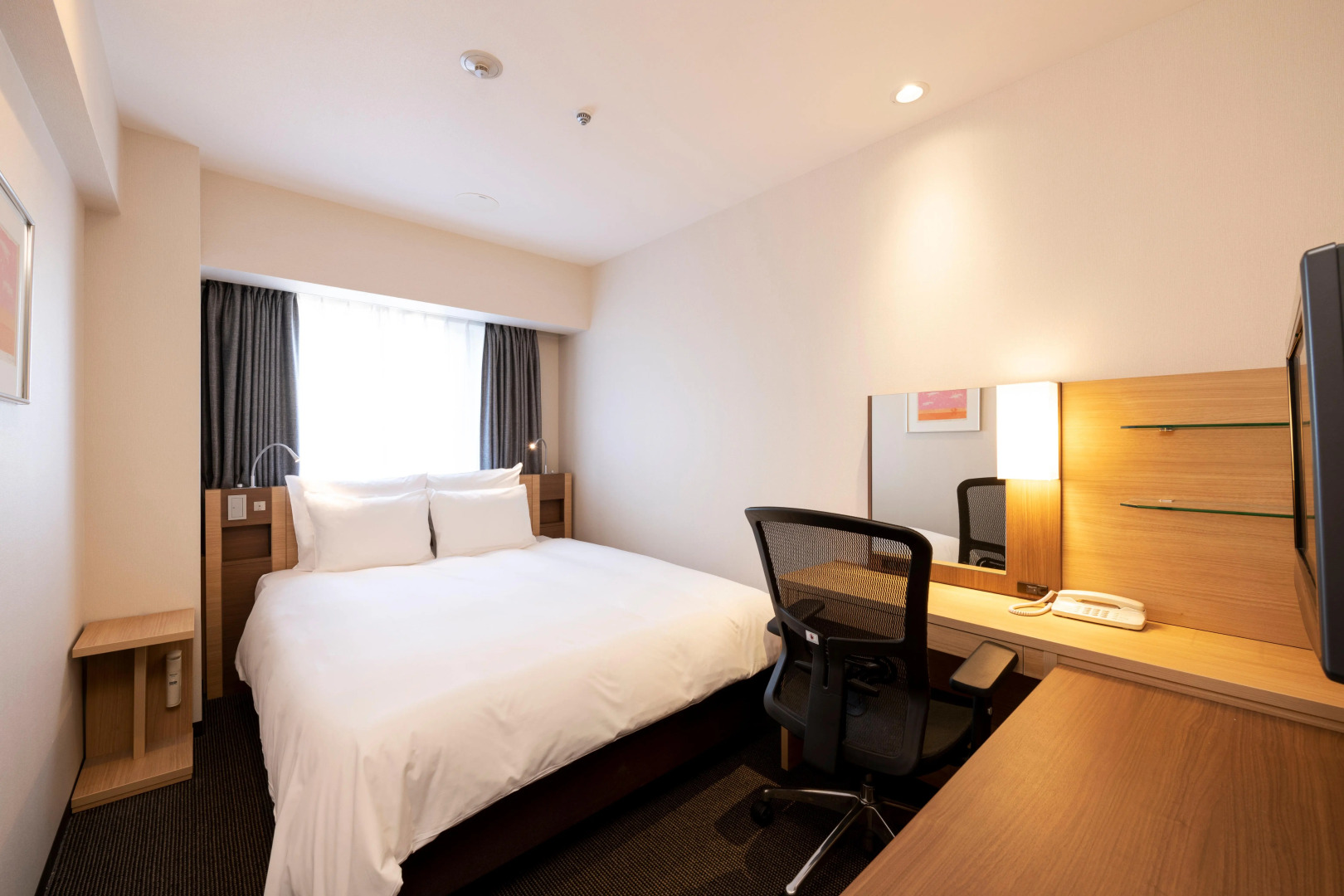 Отель ANA Crowne Plaza Hiroshima, an IHG Hotel