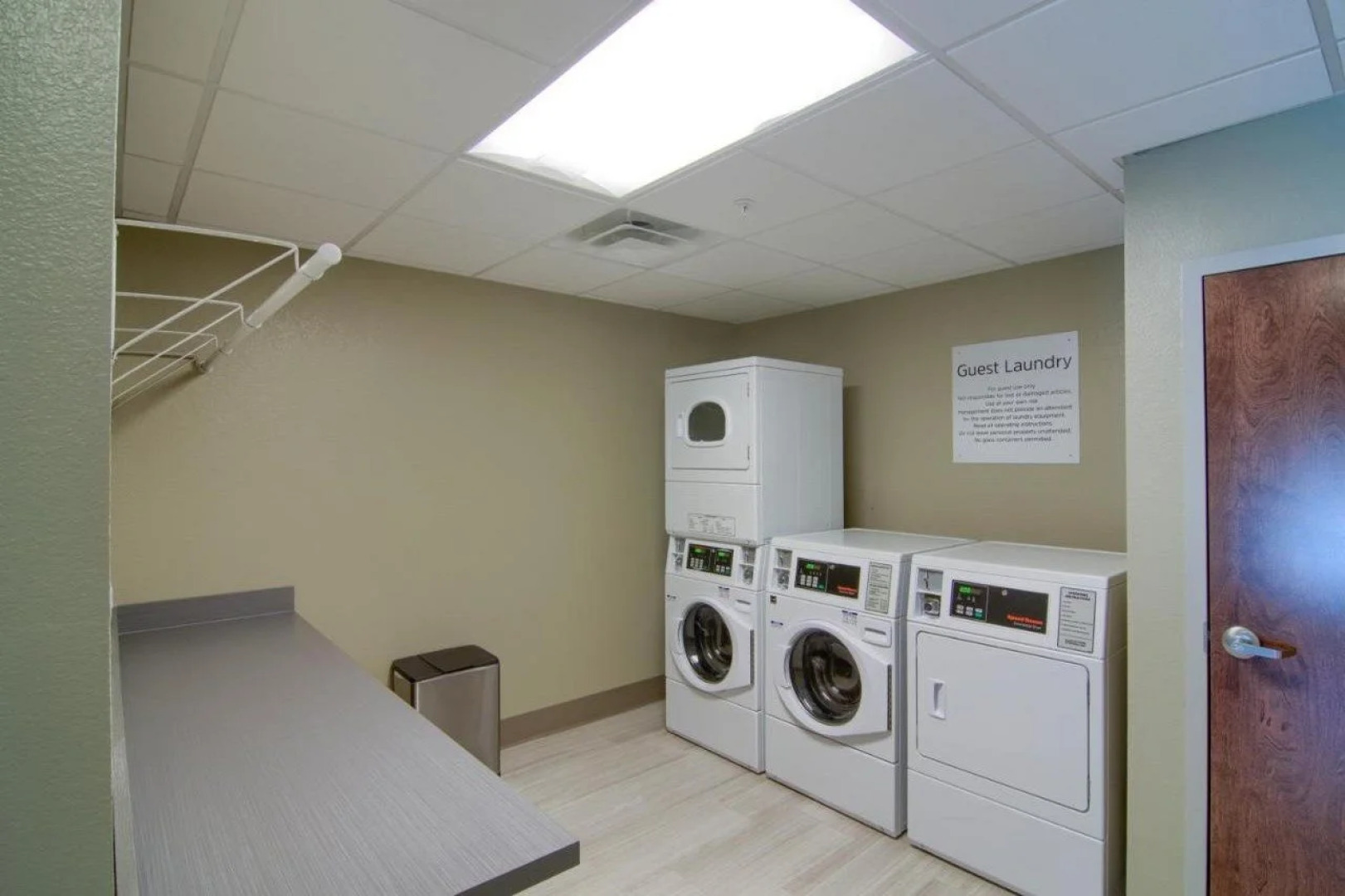 Holiday Inn Express & Suites Mobile - University Area by IHG