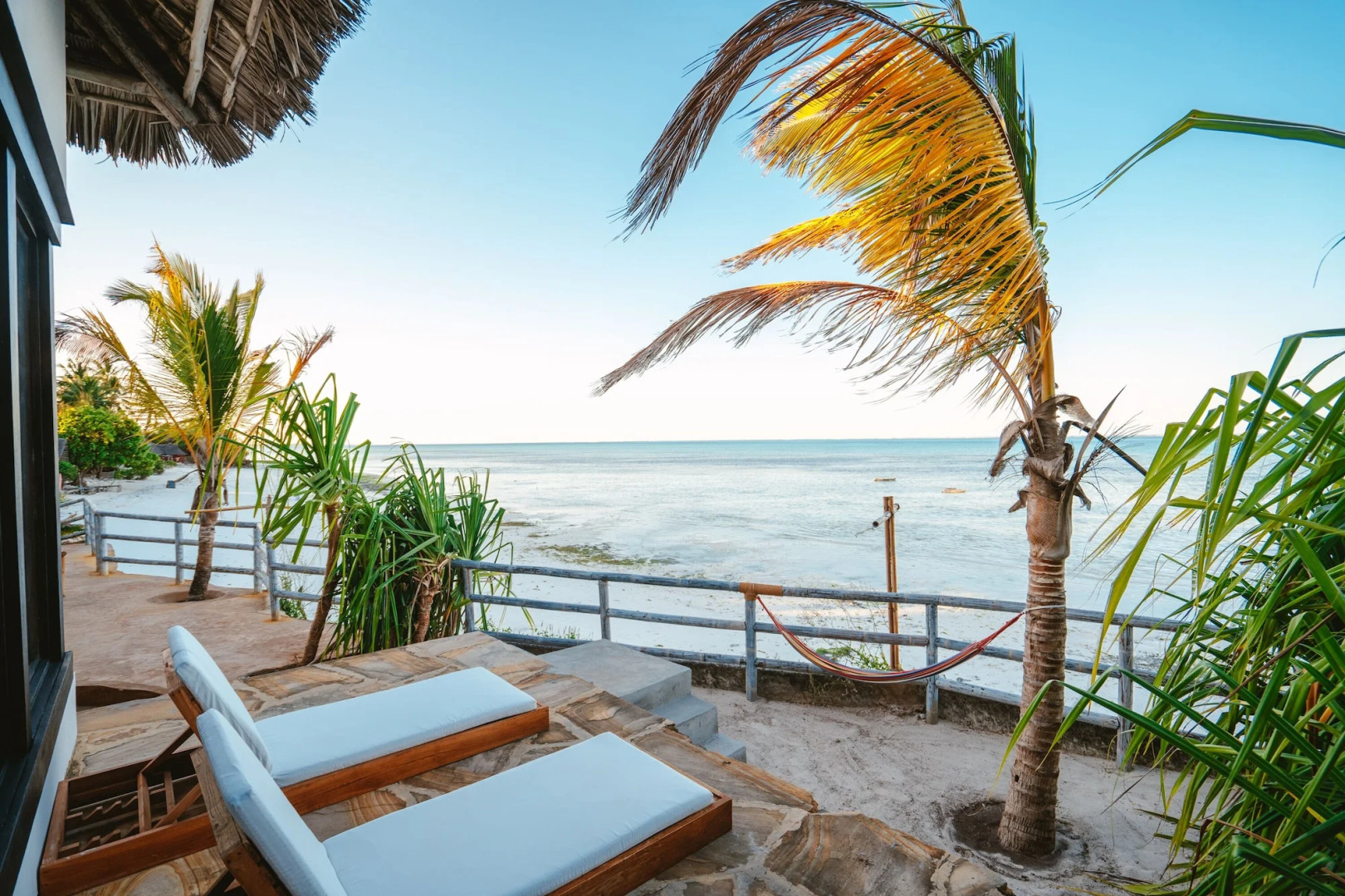 Coral Rocks Hotel & Restaurant