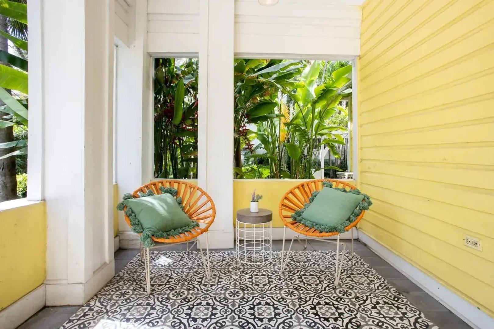 Miami River Inn By Renzzi