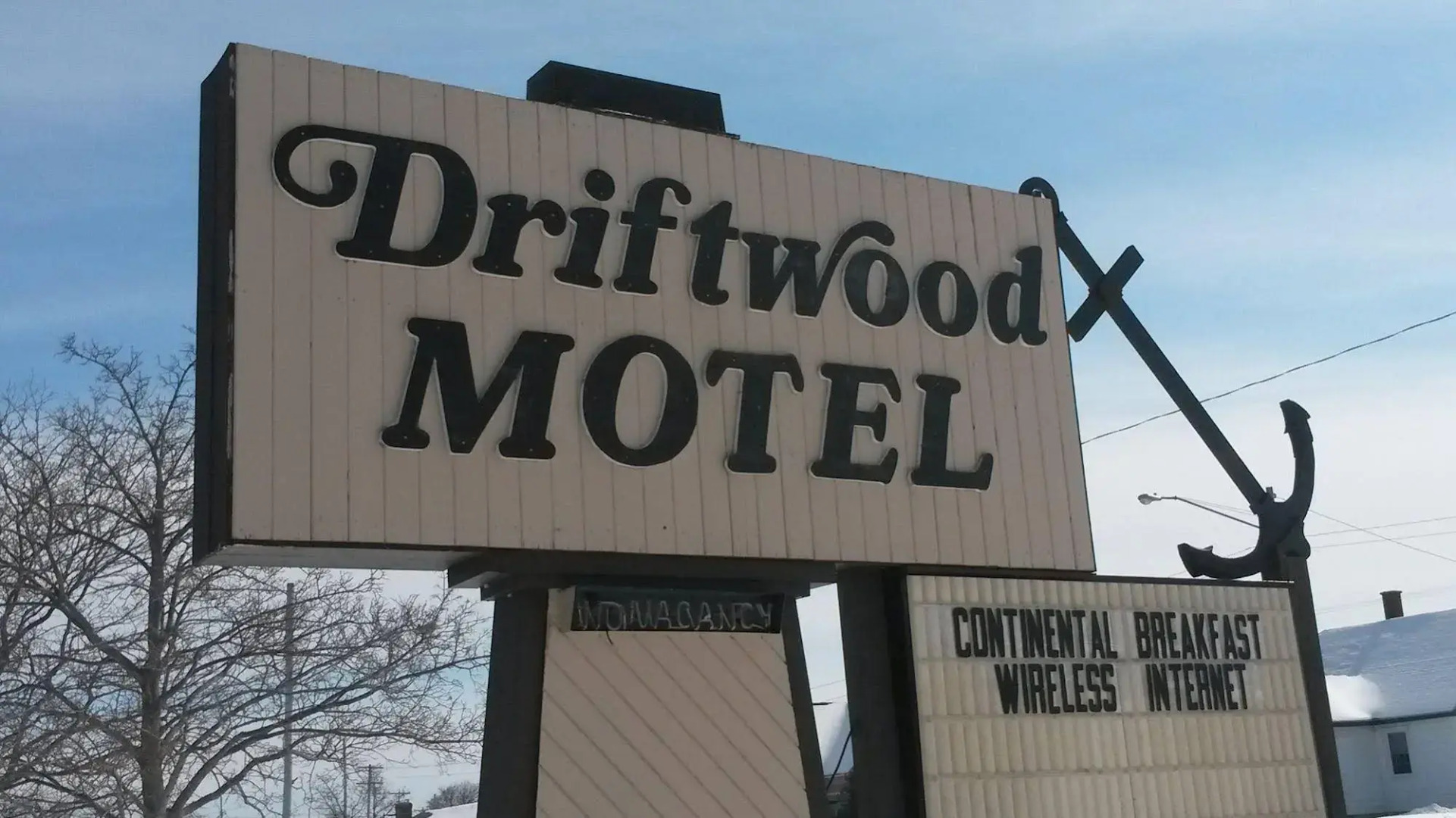 Driftwood Motel