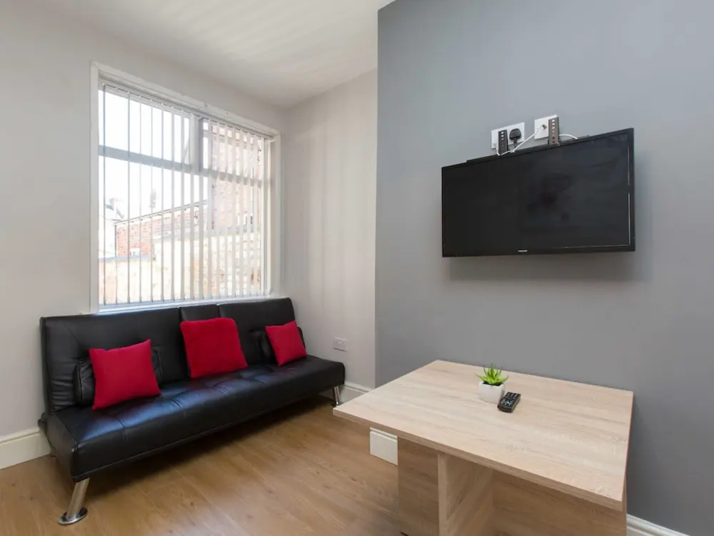 Townhouse @ 55 Brooklyn St