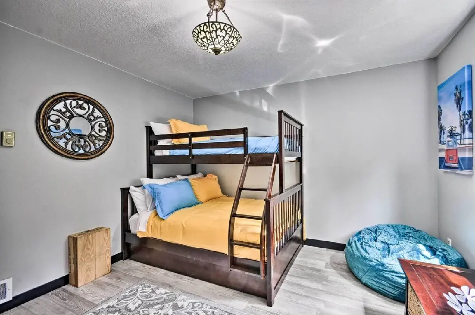 Classy Hood River Condo With Mt. Adams Views!